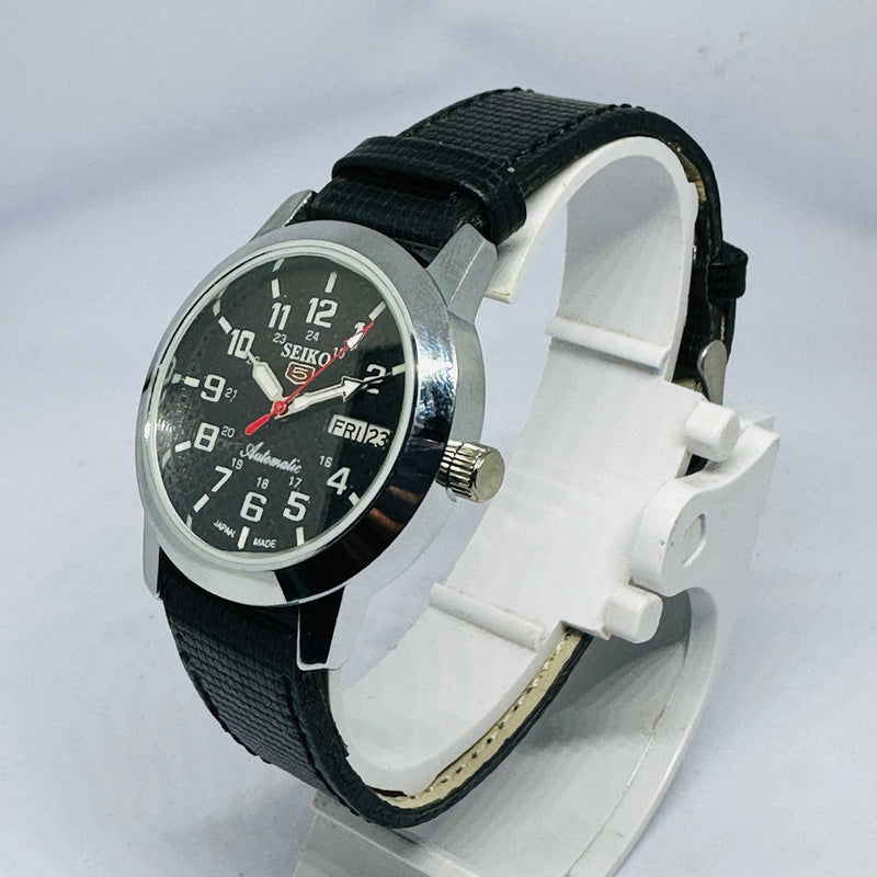 Seiko 5 Automatic Men’s Watch – Vintage Japan Model | Restored & Ready to Wear