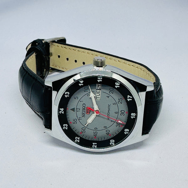 Seiko 5 Automatic Men’s Watch – Vintage Japan Model | Restored & Ready to Wear