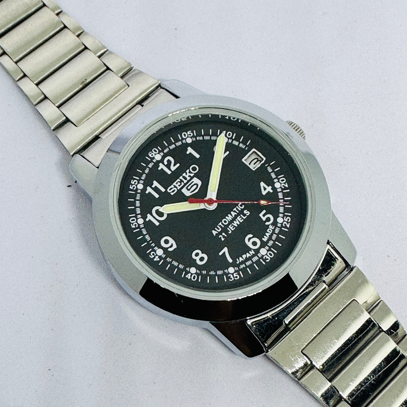 Seiko 5 Automatic Men’s Watch – Vintage Japan Model | Restored & Ready to Wear