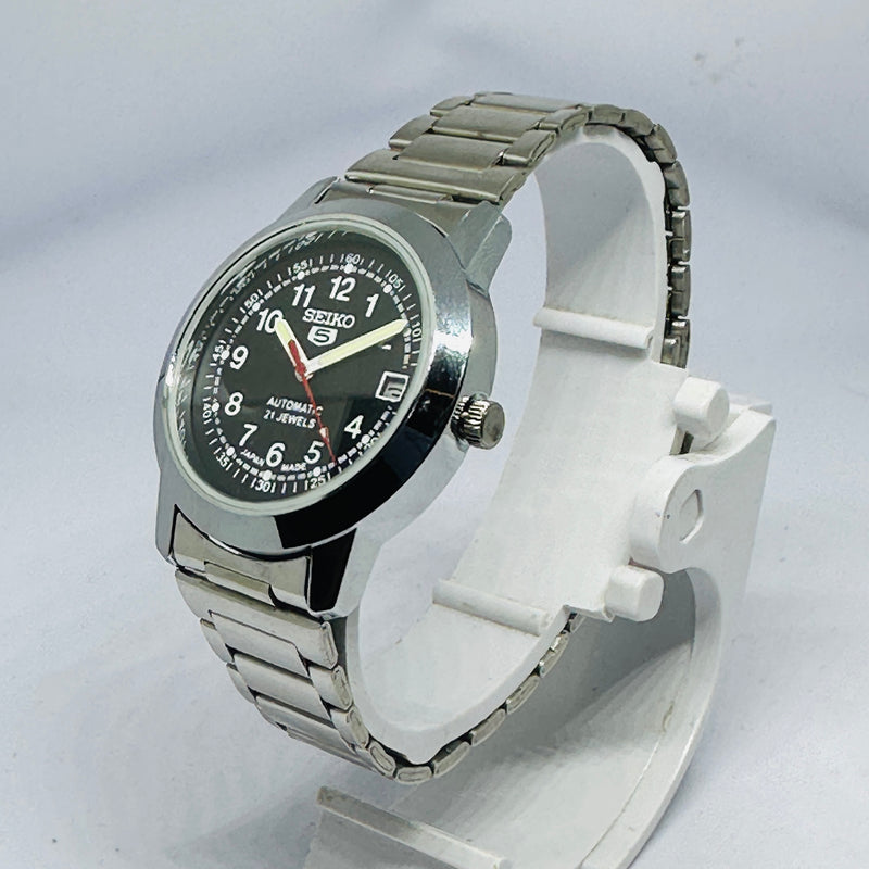 Seiko 5 Automatic Men’s Watch – Vintage Japan Model | Restored & Ready to Wear