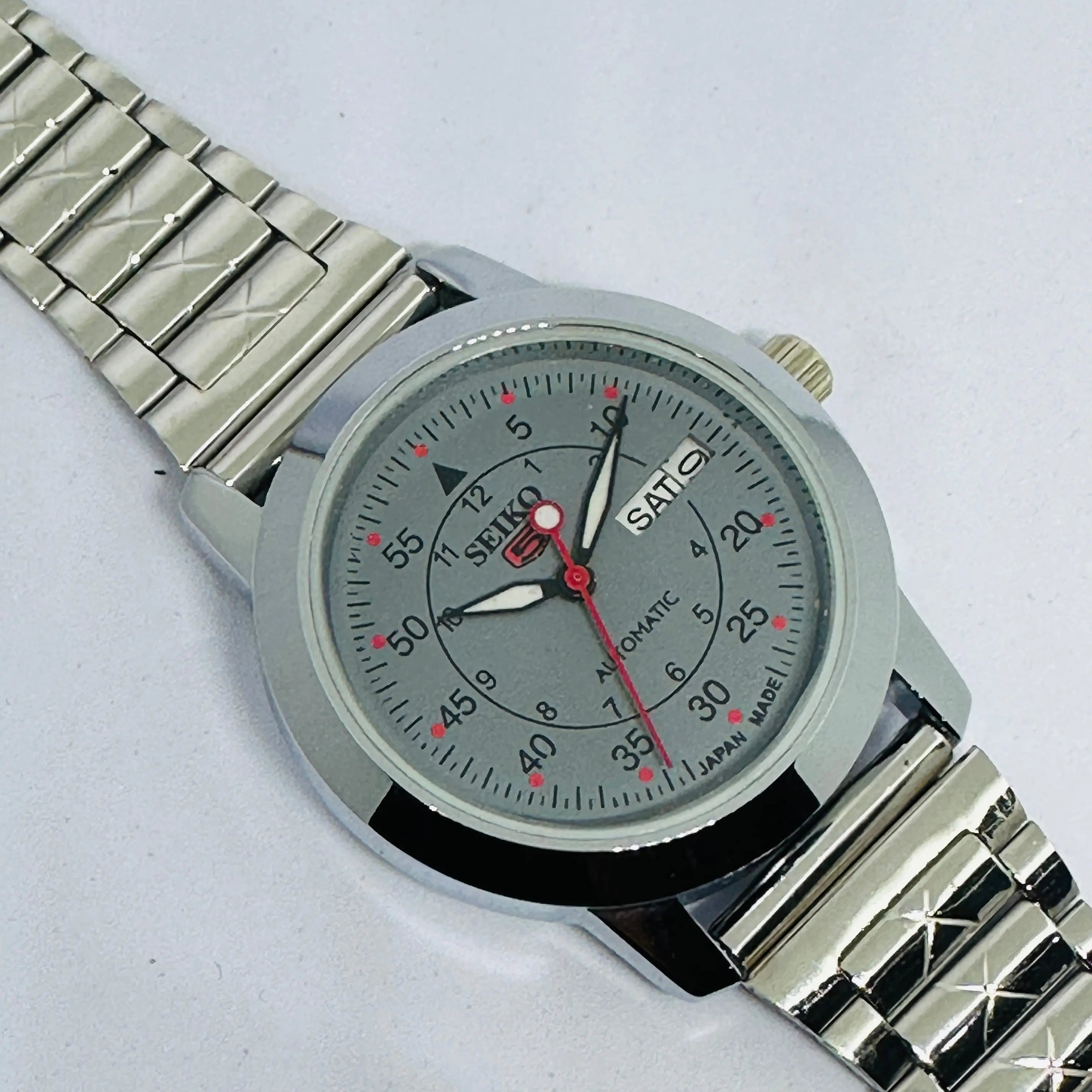 Seiko 5 Automatic Men’s Watch – Vintage Japan Model | Restored & Ready to Wear National Watches