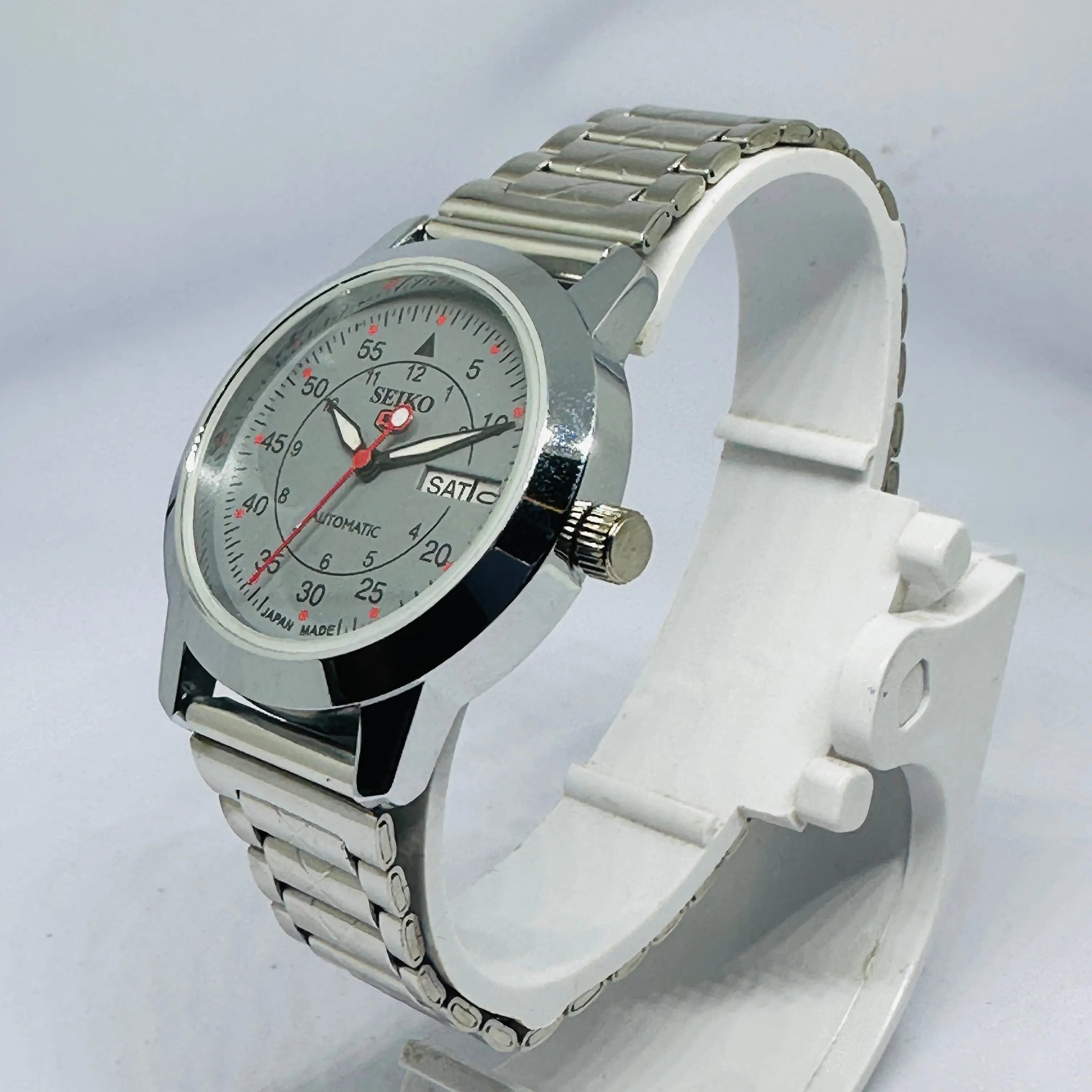 Seiko 5 Automatic Men’s Watch – Vintage Japan Model | Restored & Ready to Wear National Watches