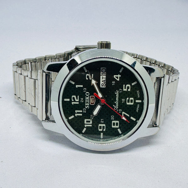 Seiko 5 Automatic Men’s Watch – Vintage Japan Model | Restored & Ready to Wear