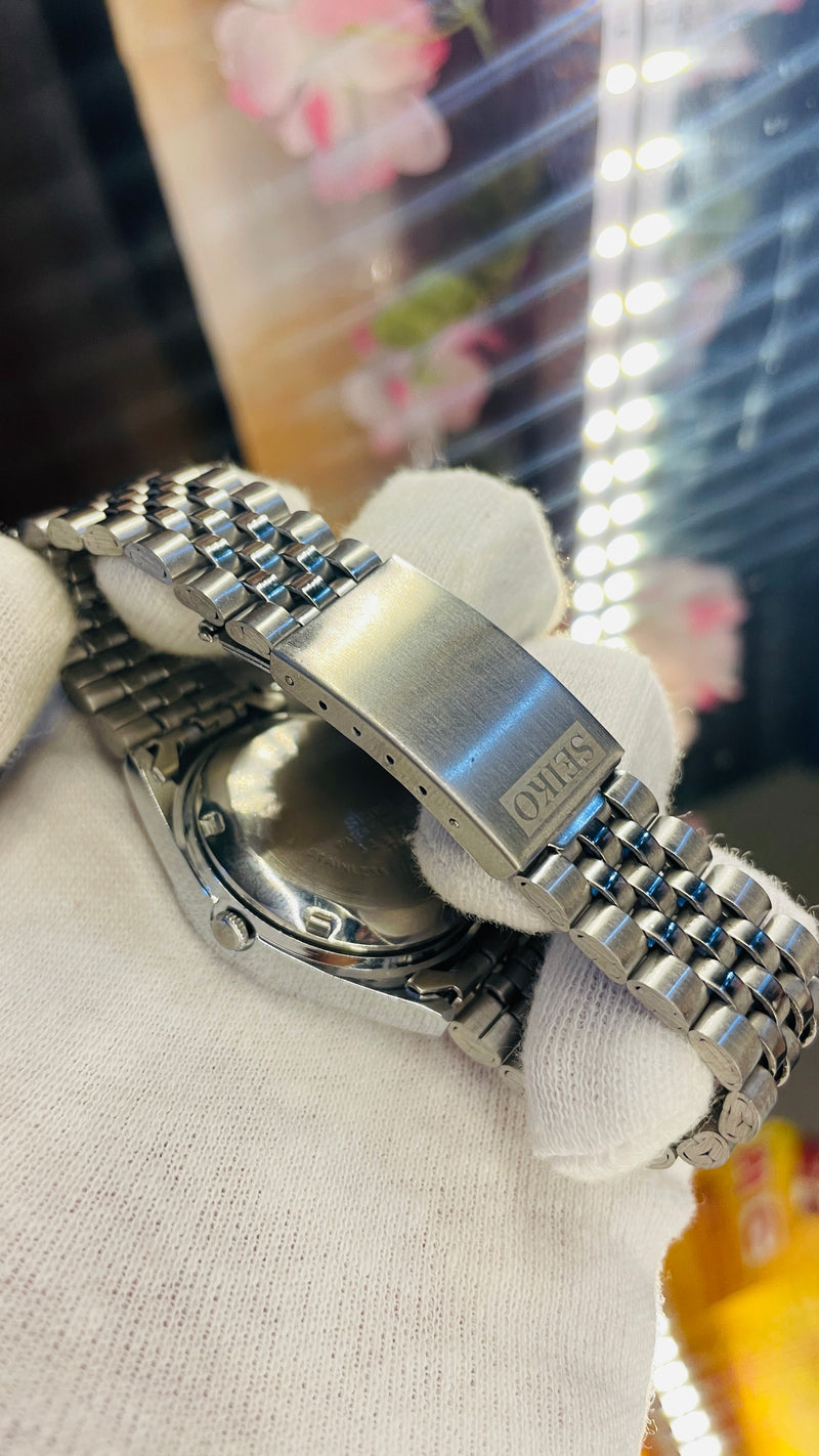 Seiko 5 Japan Automatic 17 Jewels – Blue Arabic Dial Men’s Vintage Watch