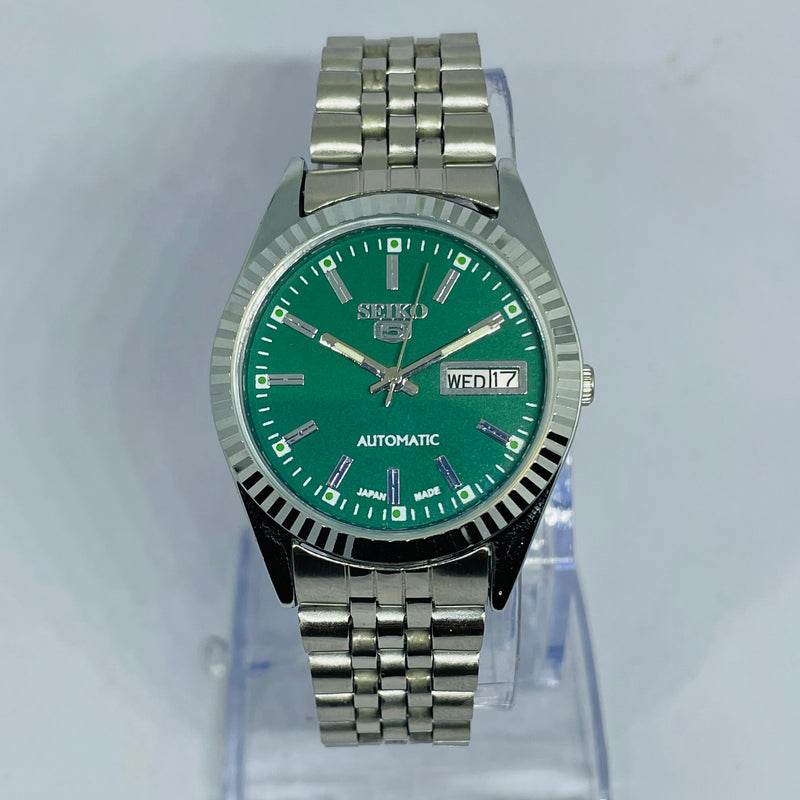 Seiko 5 Automatic Green Dial – Refurbished Vintage Japan 17 Jewels Watch