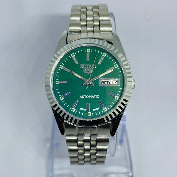 Seiko 5 Automatic Green Dial – Refurbished Vintage Japan 17 Jewels Watch