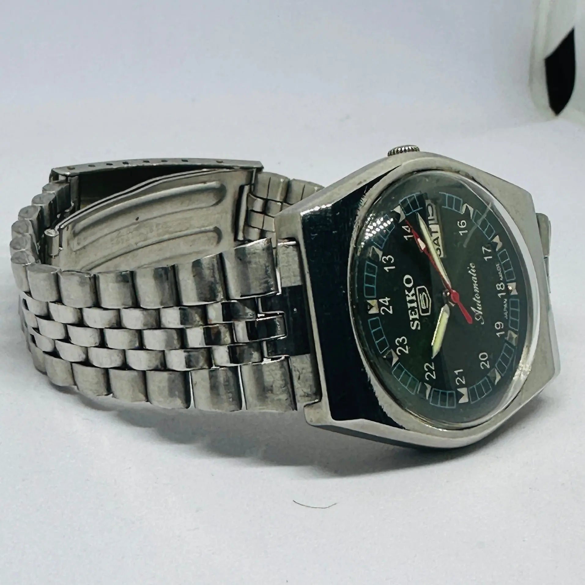 Seiko 5 Men’s Vintage | Fully Refurbished Automatic Watch | Timeless Gift National Watches