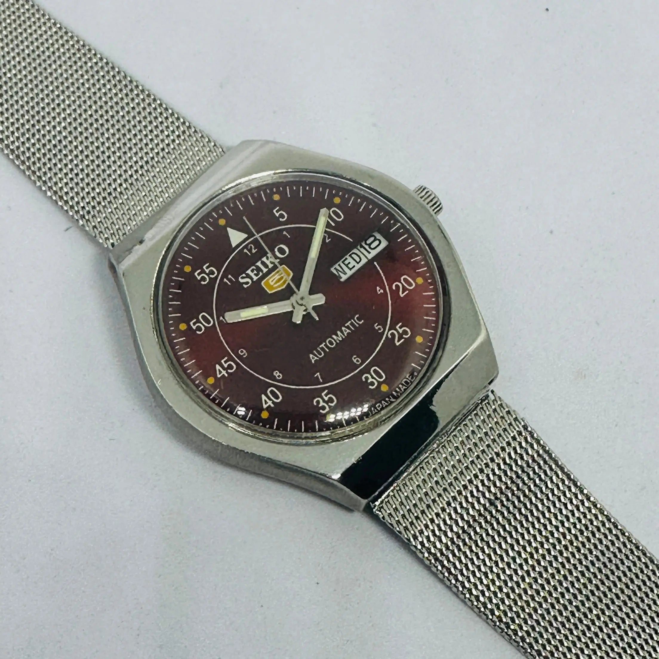 Vintage Seiko 5 SNK803 – Refurbished Military Green National Watches