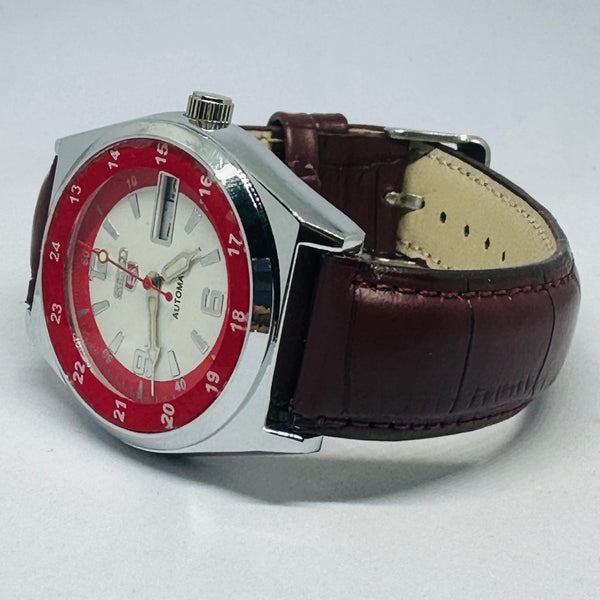 Collectible Seiko 5 Vintage – Restored & Serviced