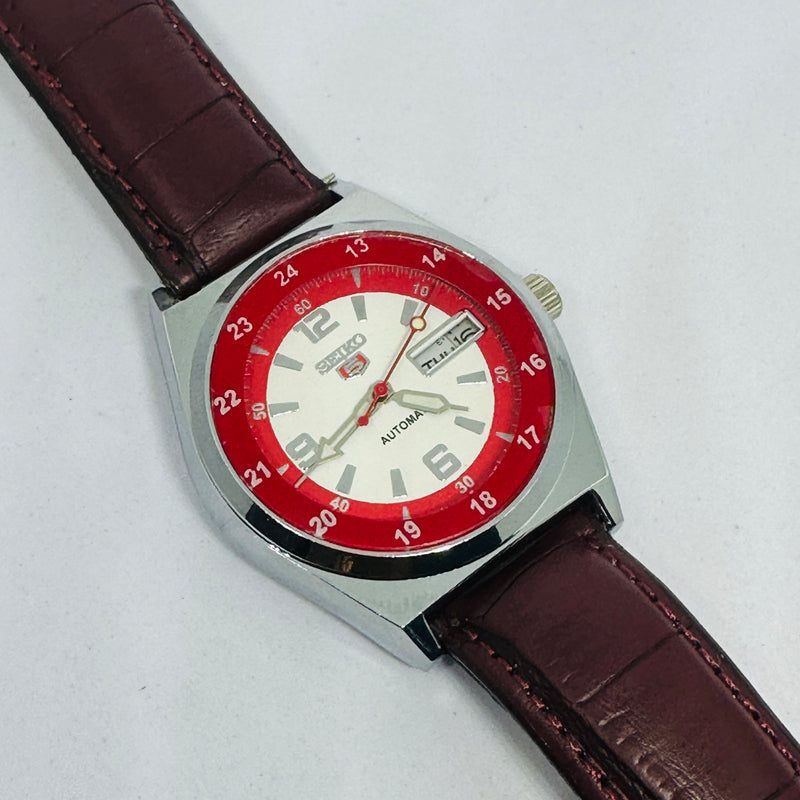 Collectible Seiko 5 Vintage – Restored & Serviced