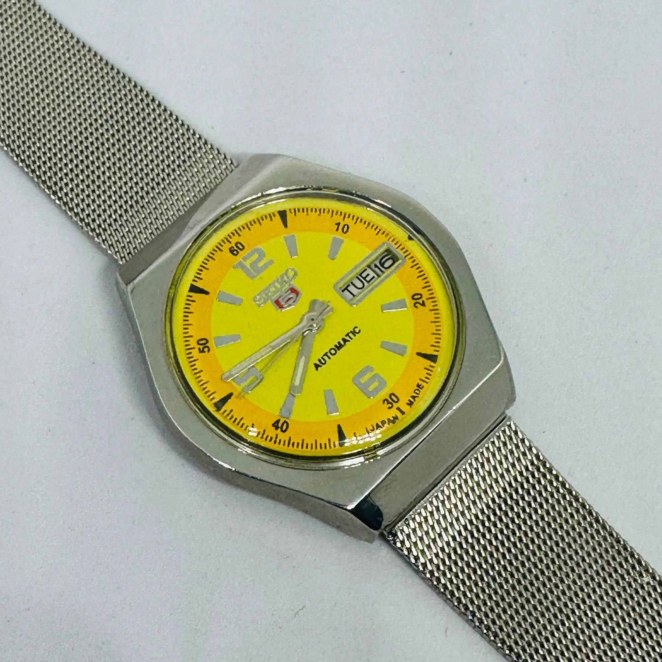 Seiko 5 Vintage Retro – Restored Automatic Watch National Watches
