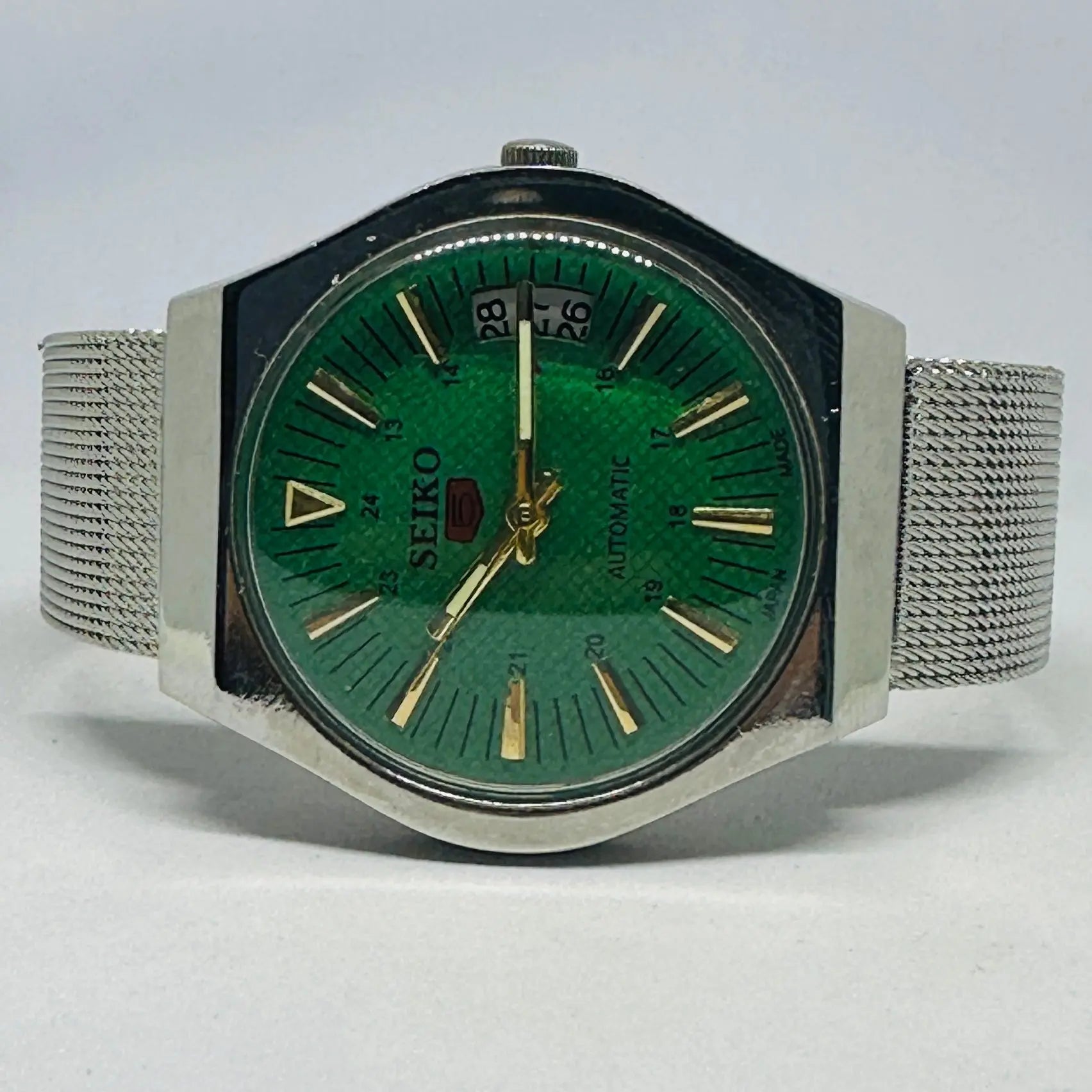 Seiko 5 Vintage Field Watch – Refurbished Tough & Authentic National Watches
