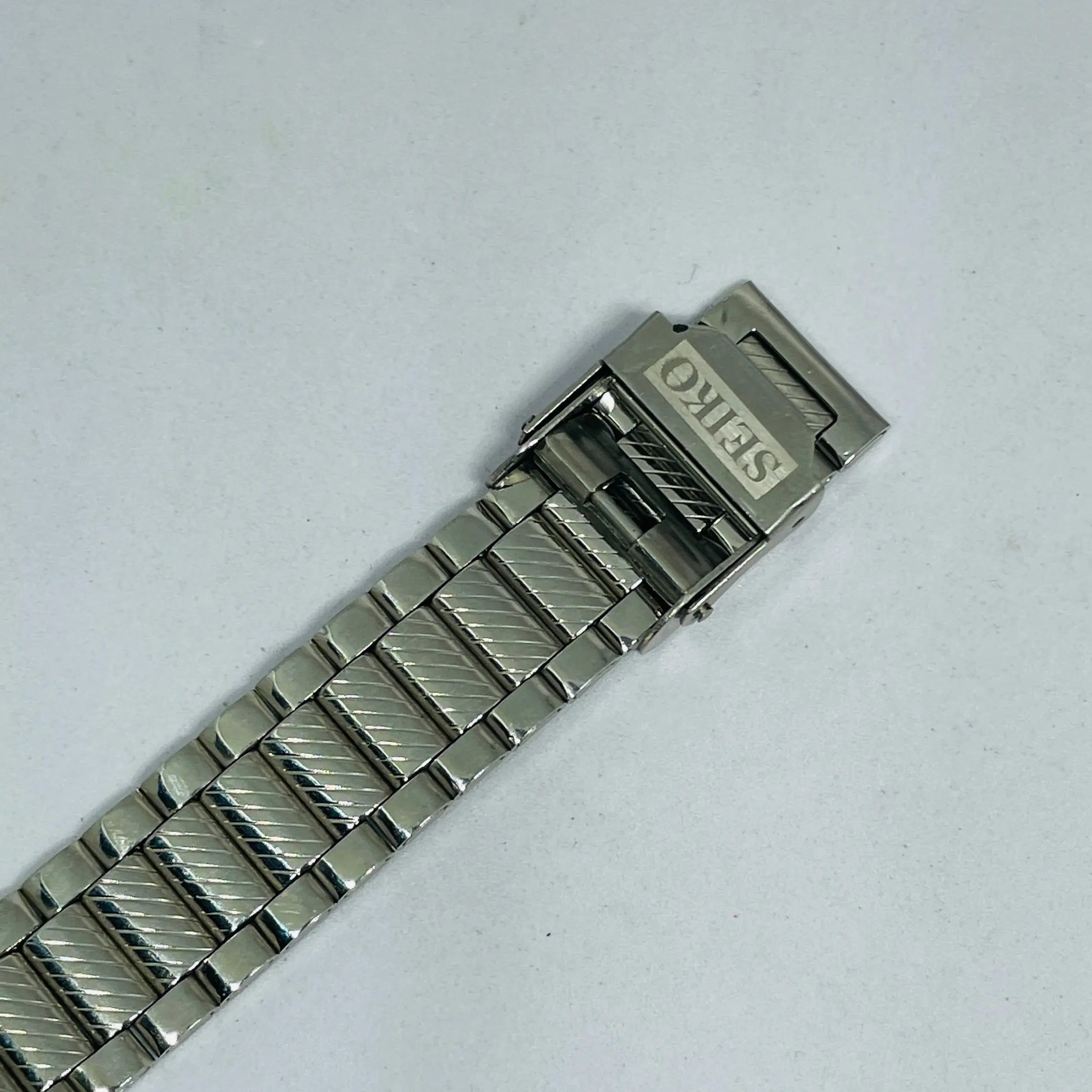 Seiko 5 Automatic Refurbished Watch – 17 Jewels Japan Original Movement National Watches