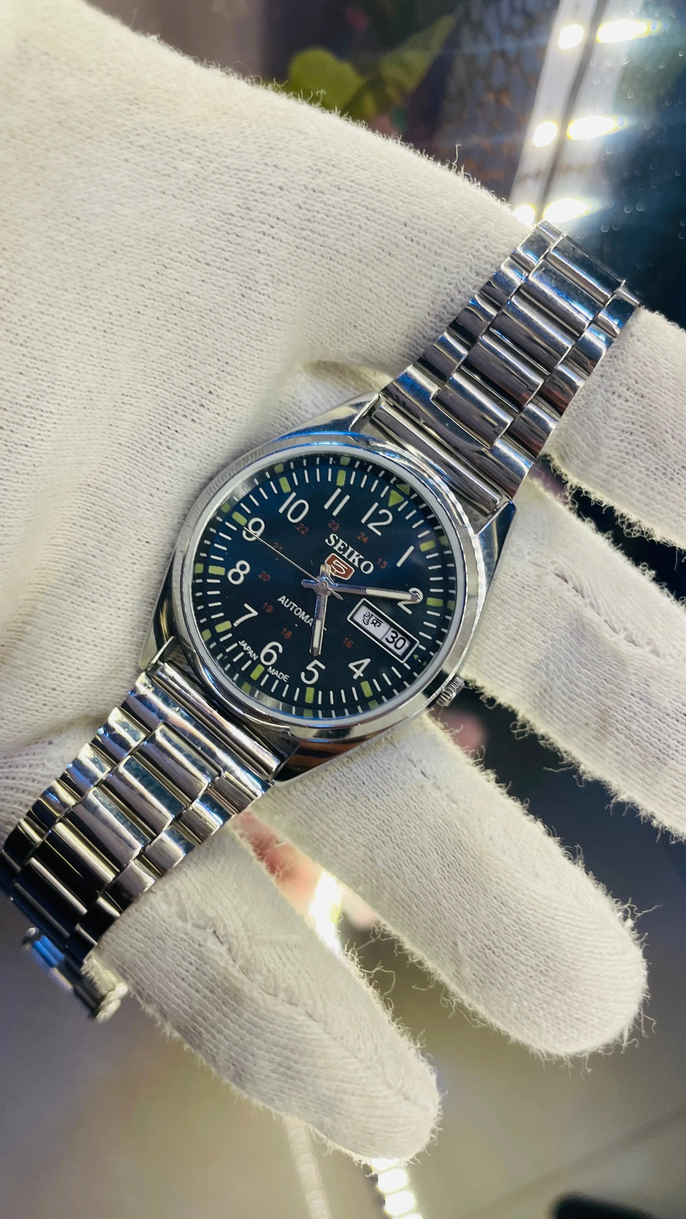 Seiko 5 Automatic Refurbished – 17 Jewels Premium Classic - National Watches