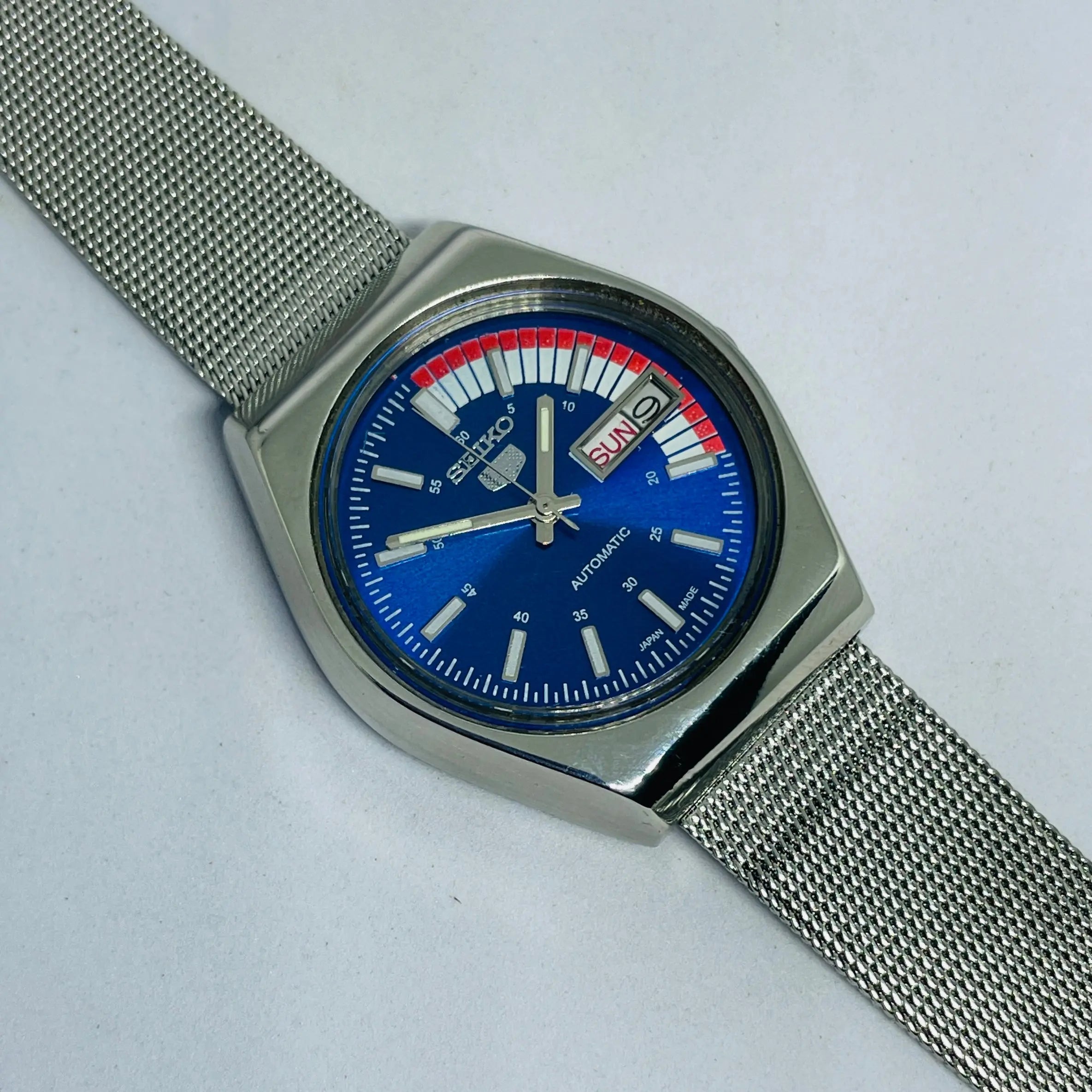 Seiko 5 Automatic mechanical Refurbished with original movement 17 Jewels Heritage Edition watch National Watches