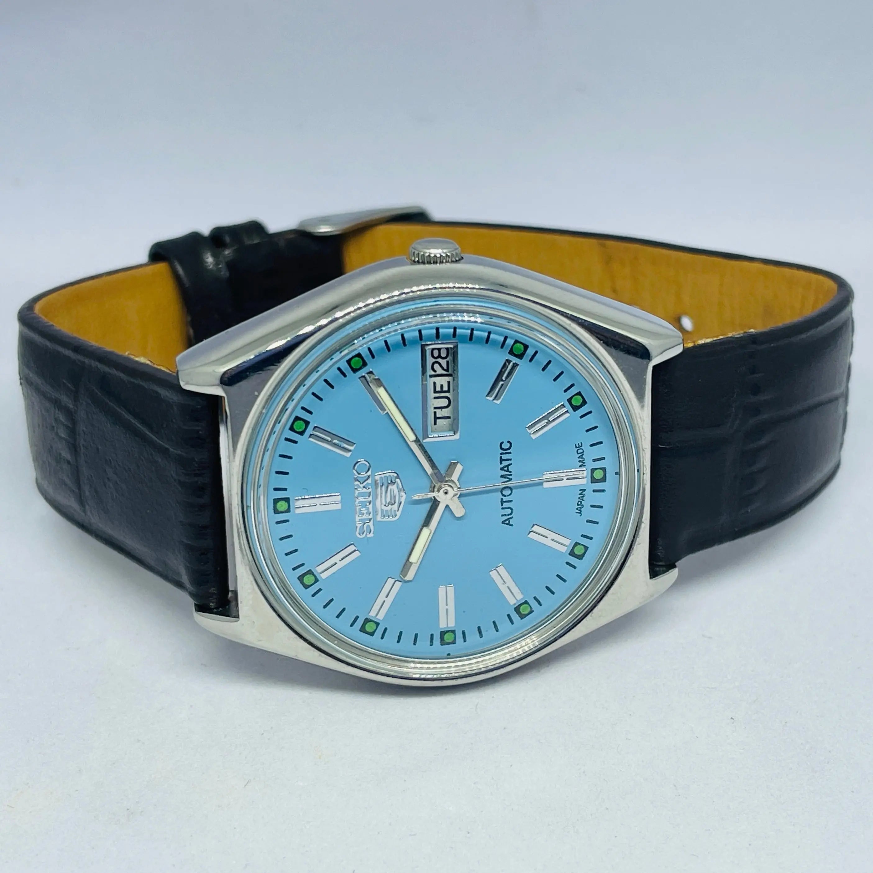 Seiko 5 Automatic Men’s Watch – 17 Jewels Vintage Restored working condition National Watches