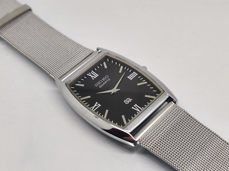 Seiko 5 Black Dial quartz Watch