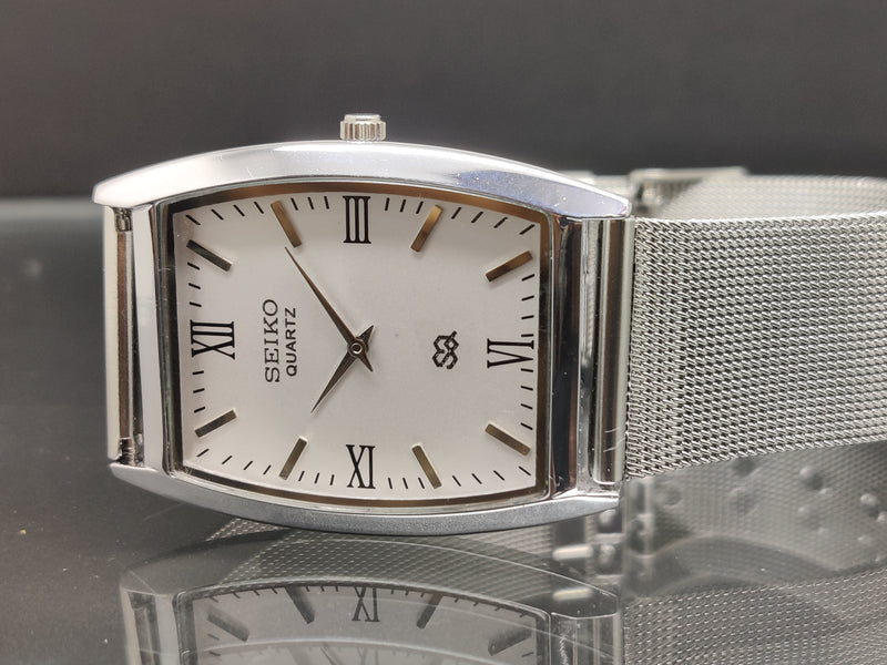 Seiko 5 Black Dial quartz Watch