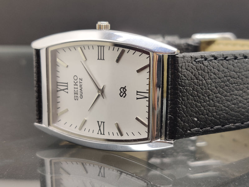 Seiko 5 Black Dial quartz Watch