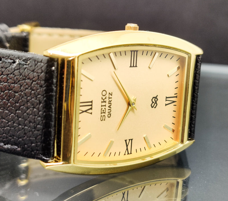 Seiko 5 Black Dial quartz Watch