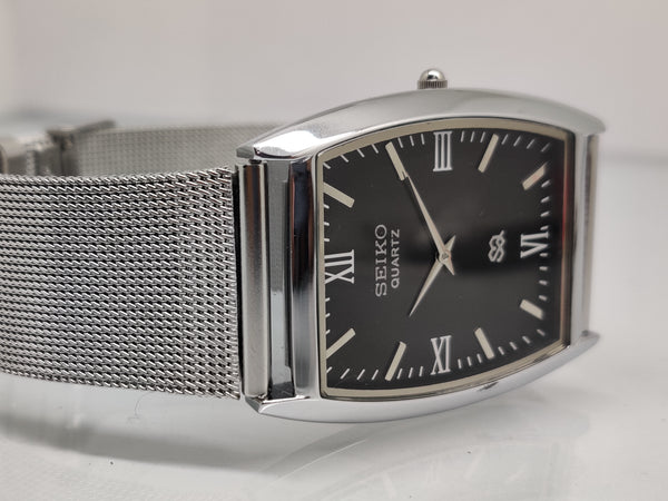 Seiko 5 Black Dial quartz Watch