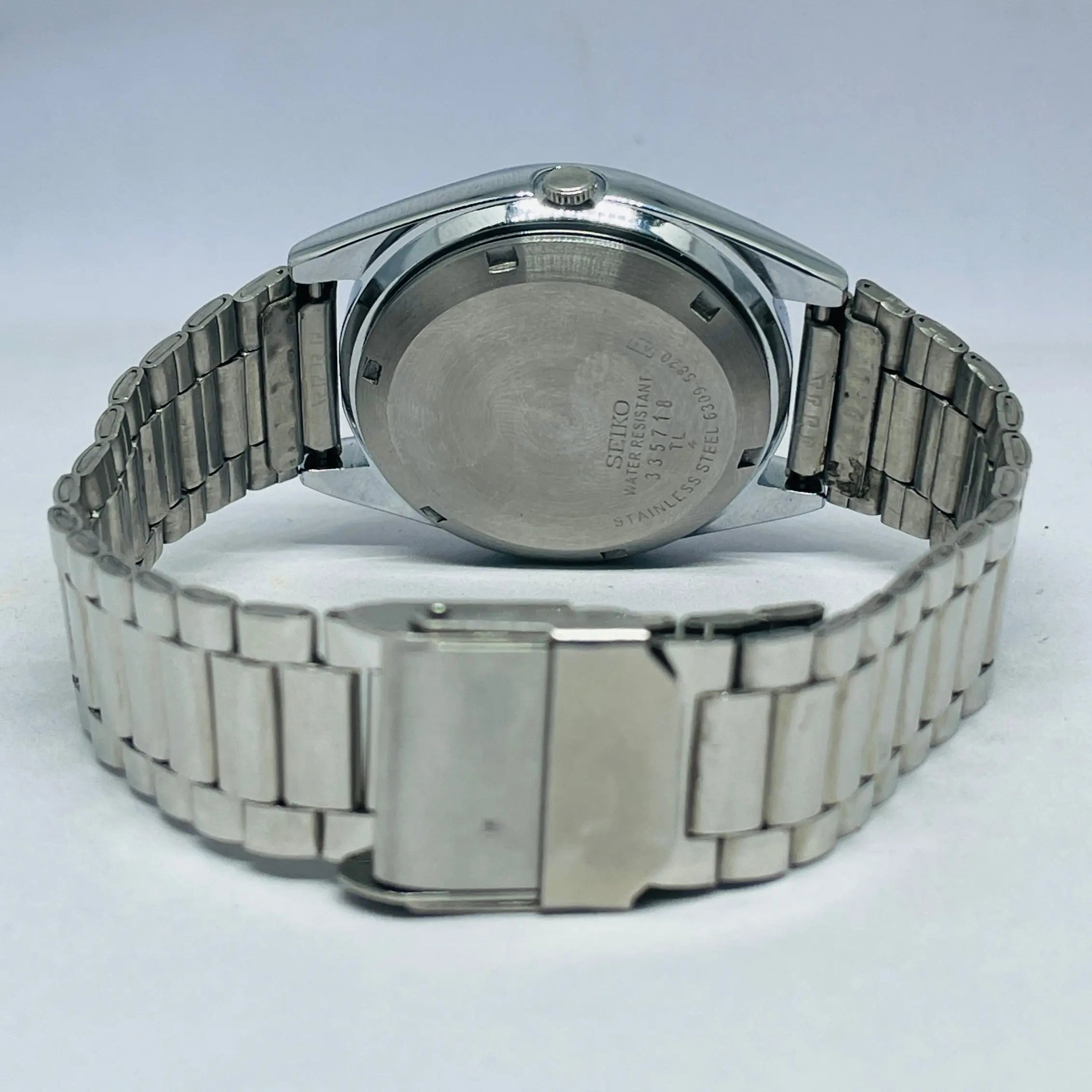 Seiko 5 Automatic 17 Jewels – Timeless Vintage Restored mechanical watch National Watches