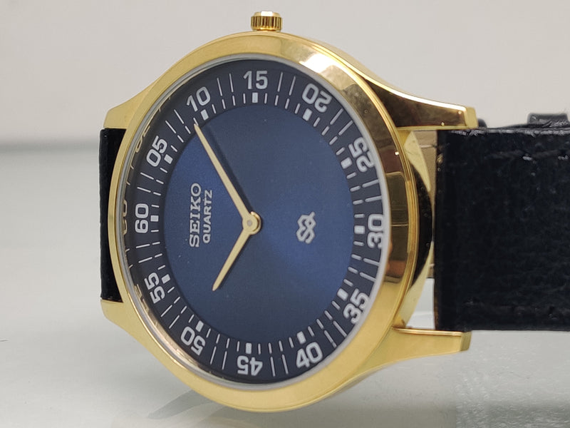 Seiko 5 Black Dial quartz Watch