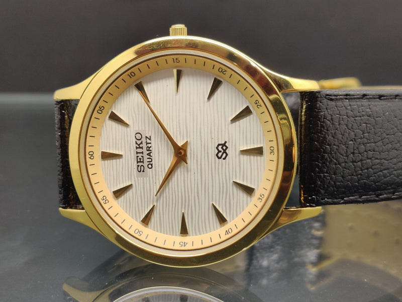 Seiko 5 Black Dial quartz Watch