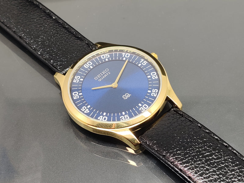 Seiko 5 Black Dial quartz Watch