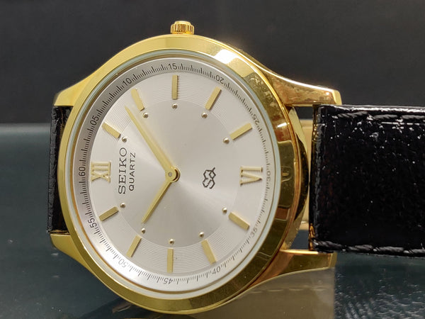 Seiko 5 Black Dial quartz Watch