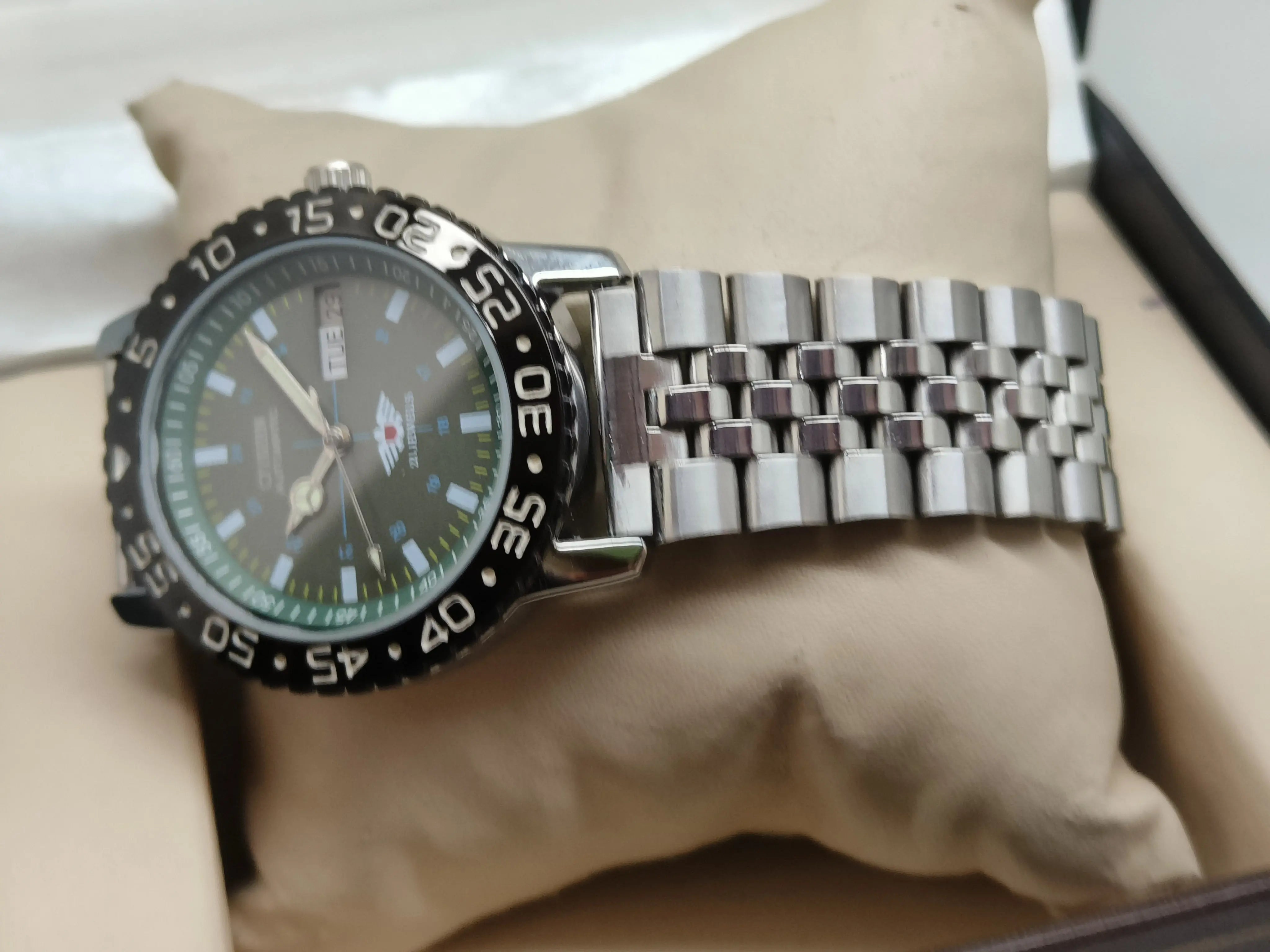 Citizen Eagle 7 Automatic Sports Watch – Japan 21J Automatic, Sports Look National Watches