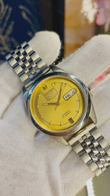 (Super Rare) 1983 Seiko 5 Automatic 7S26 with Glass Back Vintage Watch (Pre Owned