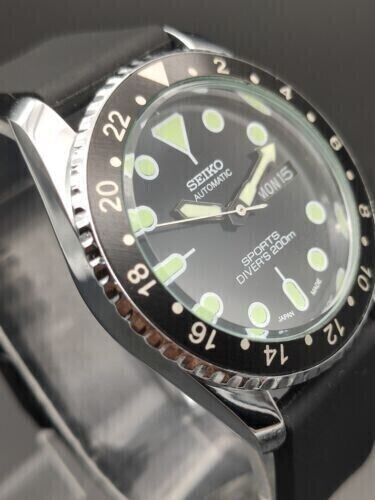 Seiko 5 Black Dial Automatic sports Watch