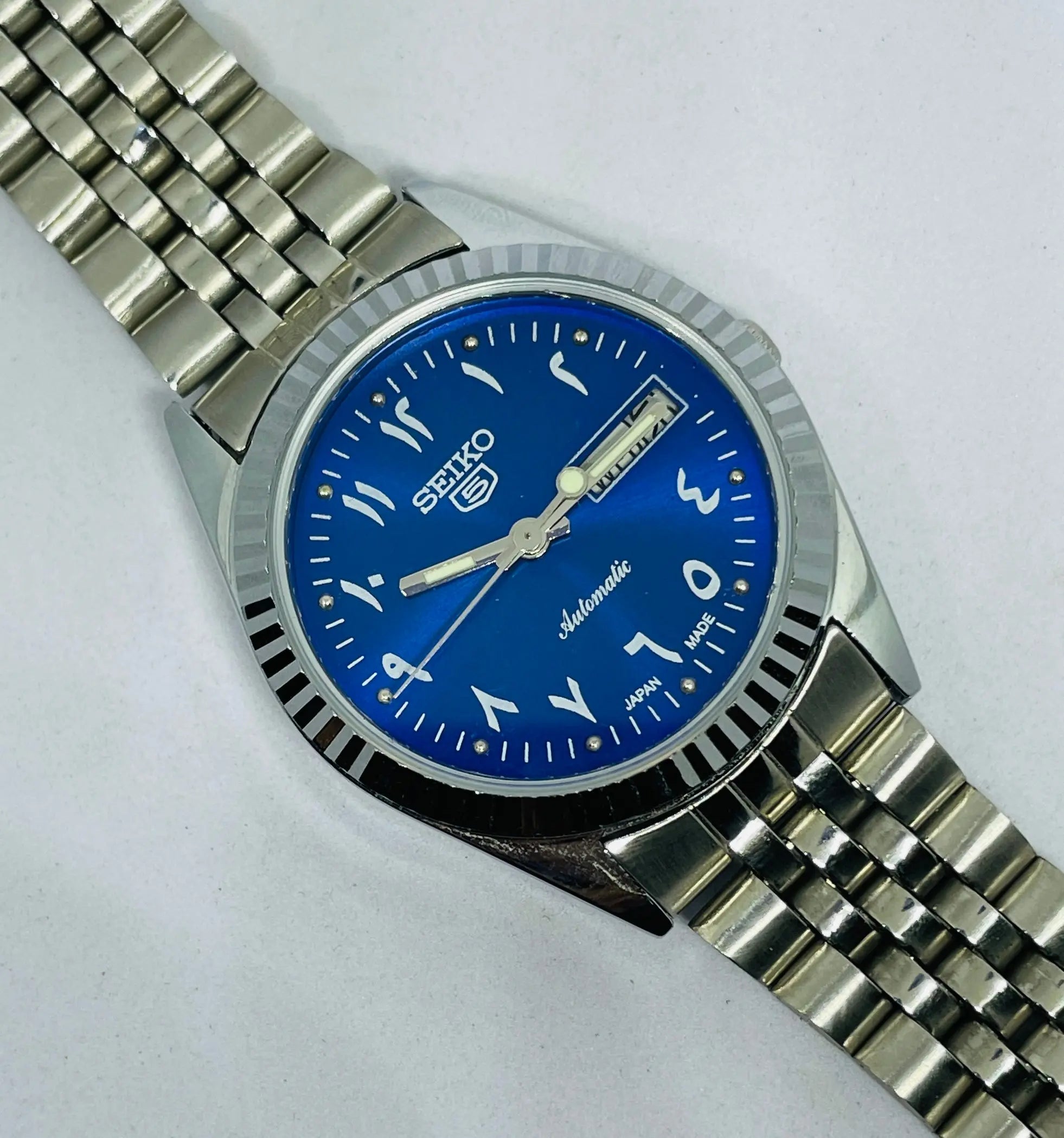 Seiko 5 Automatic Blue Dial Arabic Numerals – Refurbished Japan Vintage Watch | 17 Jewels Original Movement National Watches