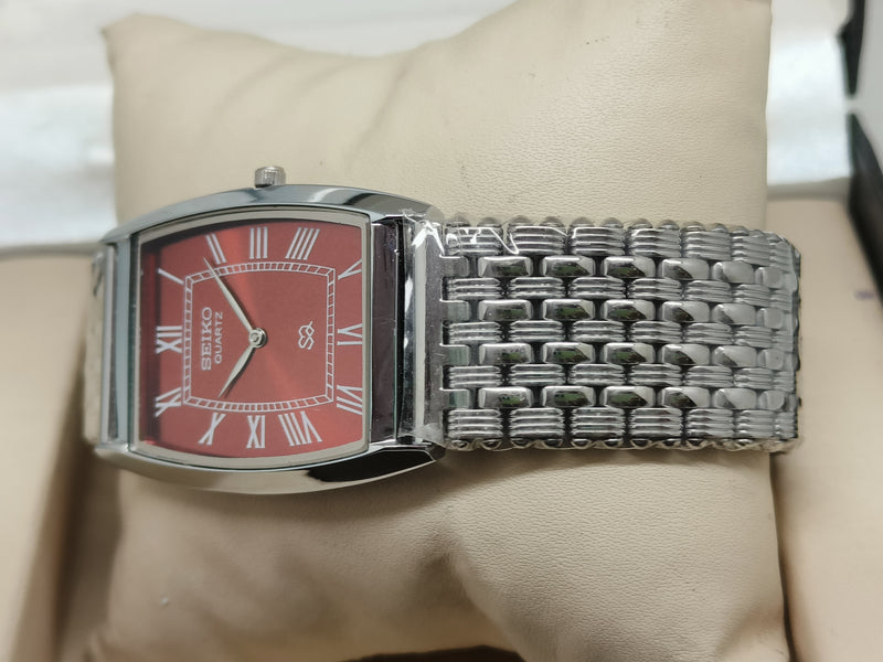 Seiko Quartz Watch – Japan Miyota Movement | Battery-Powered Classic