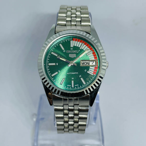 Seiko Racer Vintage Sports Automatic Watch – Original Japan Refurbished