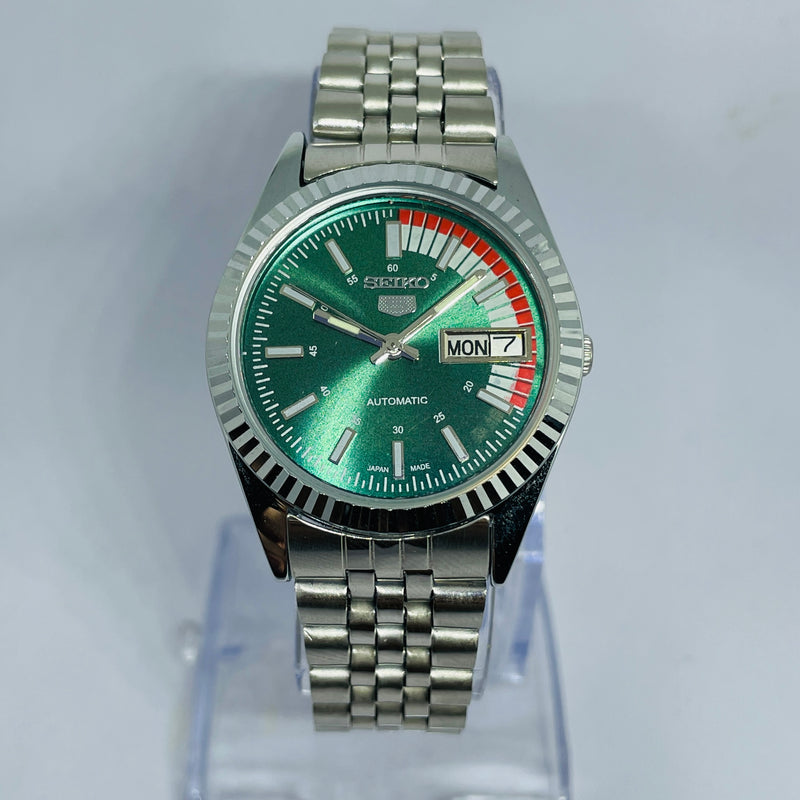 Seiko Racer Vintage Sports Automatic Watch – Original Japan Refurbished