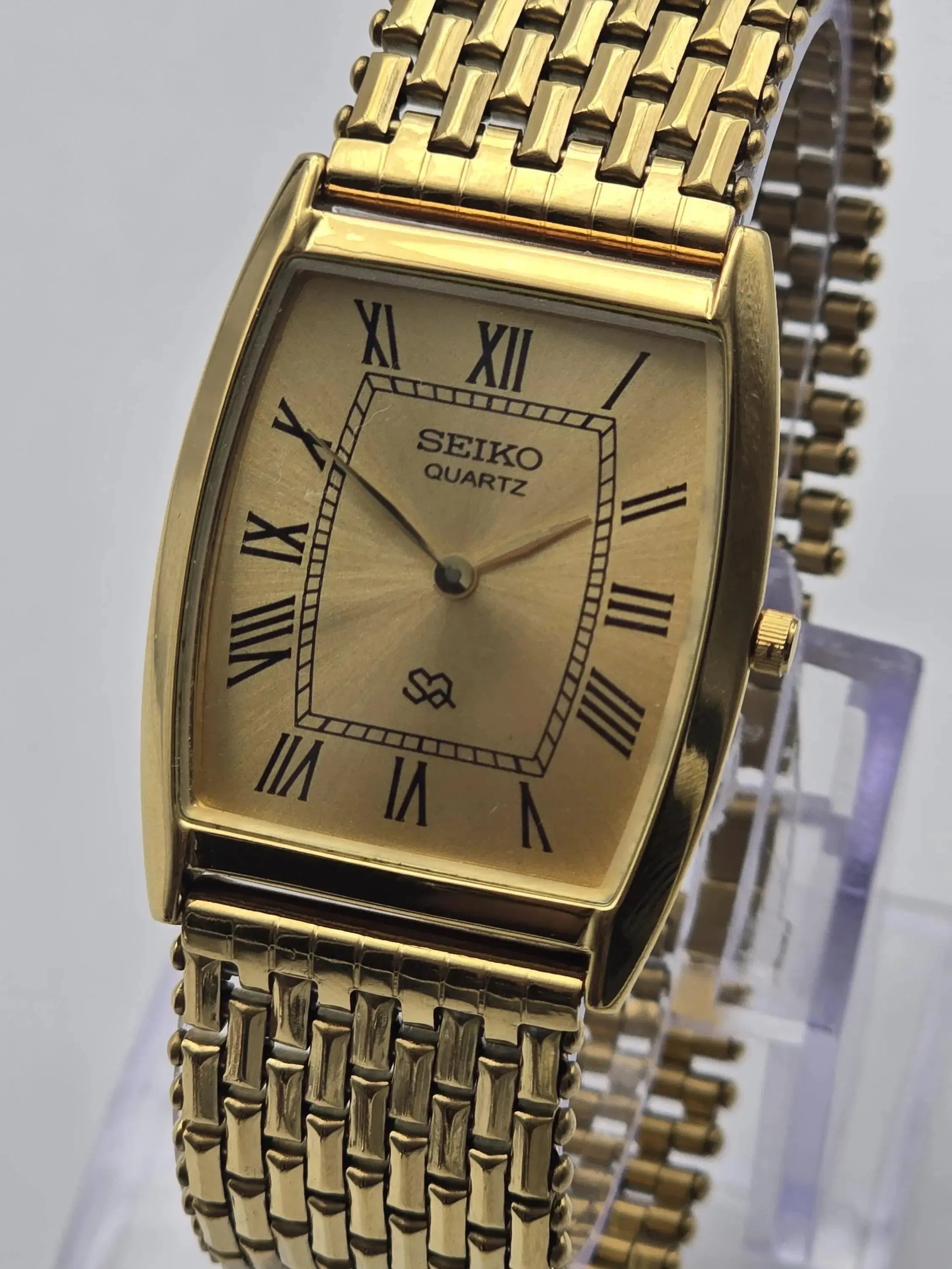 Seiko S23 Vintage Quartz Watch – Luxury Formal Watch for Men National Watches
